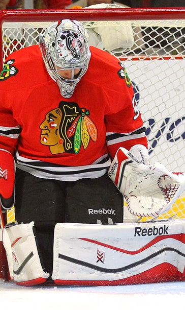 For Blackhawks' Crawford, patience pays dividends in back-to-back blankings